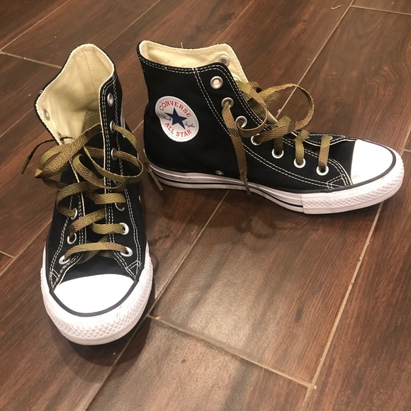 Converse Shoes - Chuck Taylor AllStars - High Tops w MultiCam laces